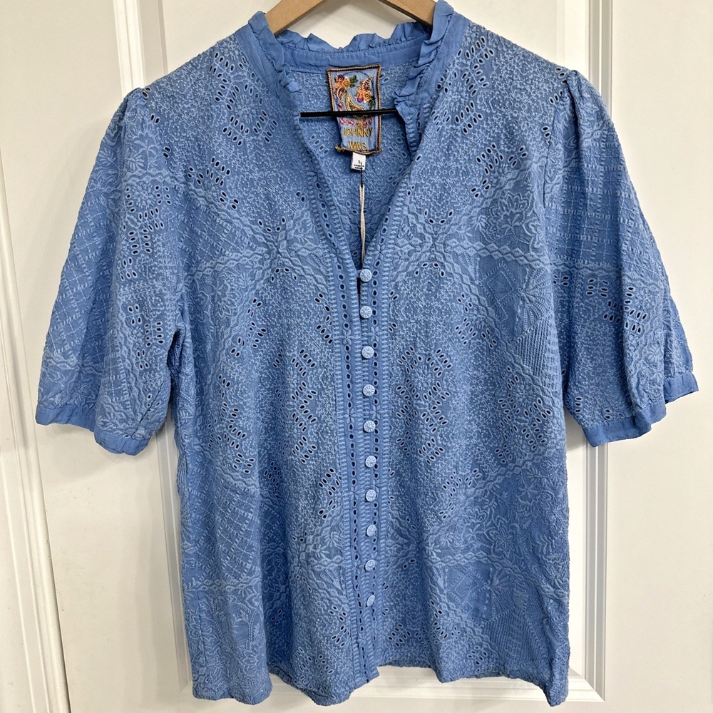 Johnny Was Size Small Briallen Floral Eyelet V Neck Ruffle Shirt Litchen Blue
